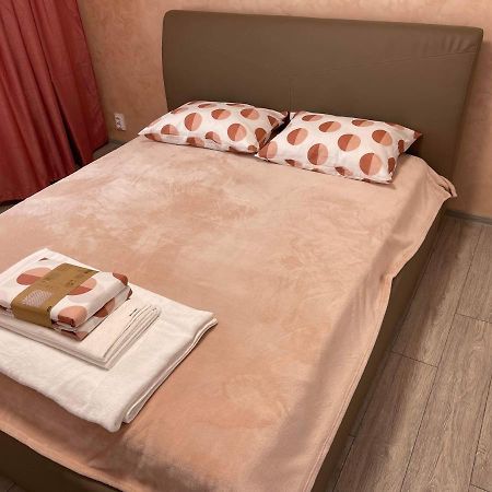 Eric Apartment Buzău Eksteriør billede