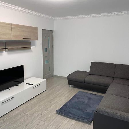 Eric Apartment Buzău Eksteriør billede